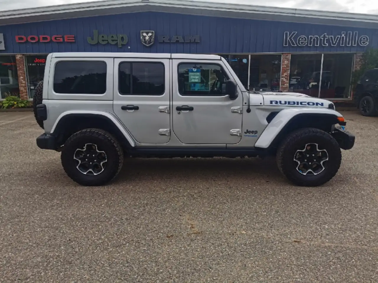 Jeep Wrangler photo Jeep Wrangler