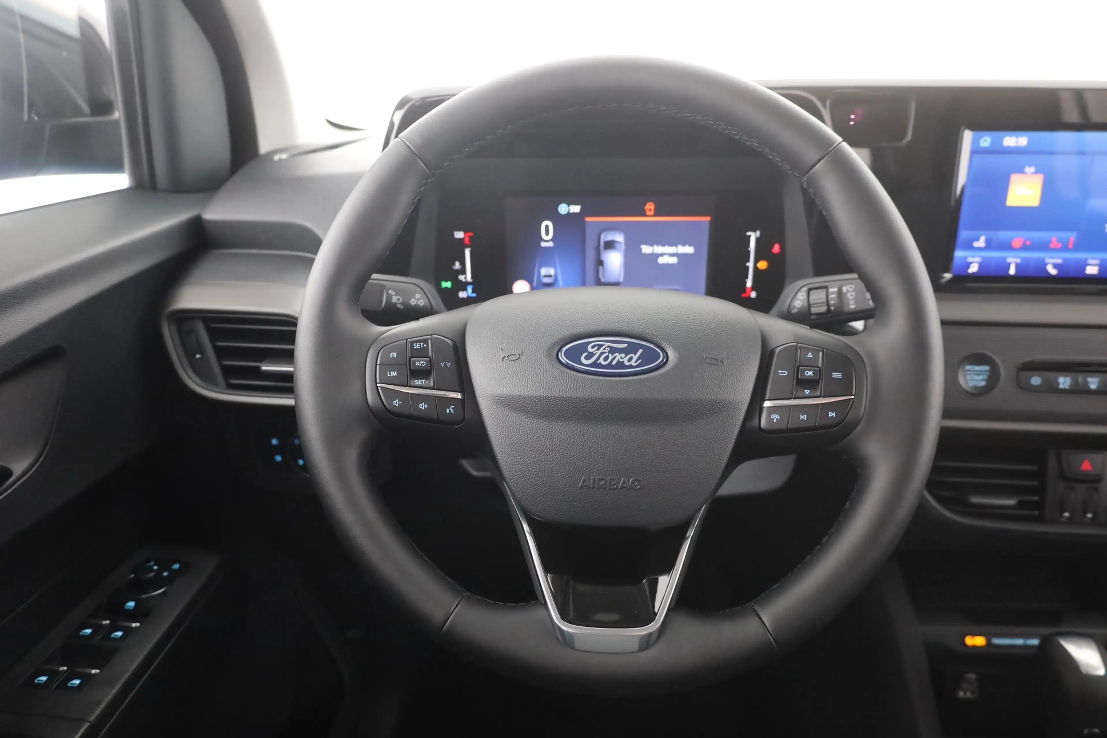 Ford Tourneo Courier Titanium 1.0 EB Aut. Kamera AHK — photo 15