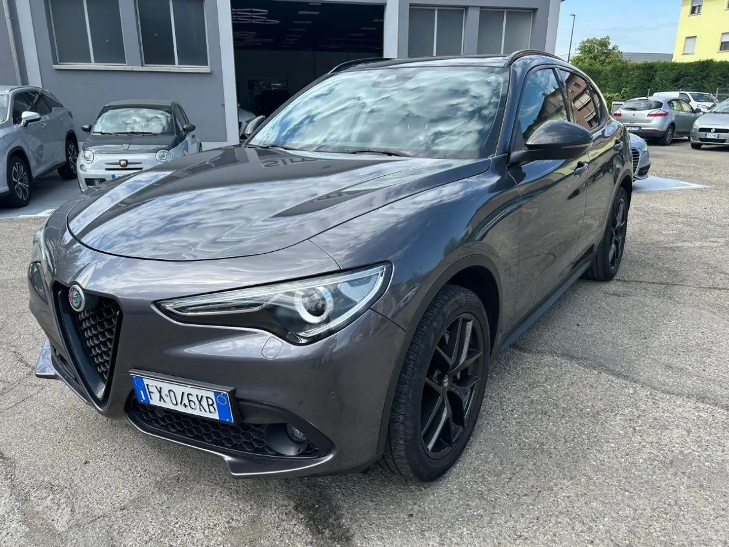 Alfa Romeo Stelvio 2.2 T.diesel 190CV AT8 Q4 B-Tech Grau - 1