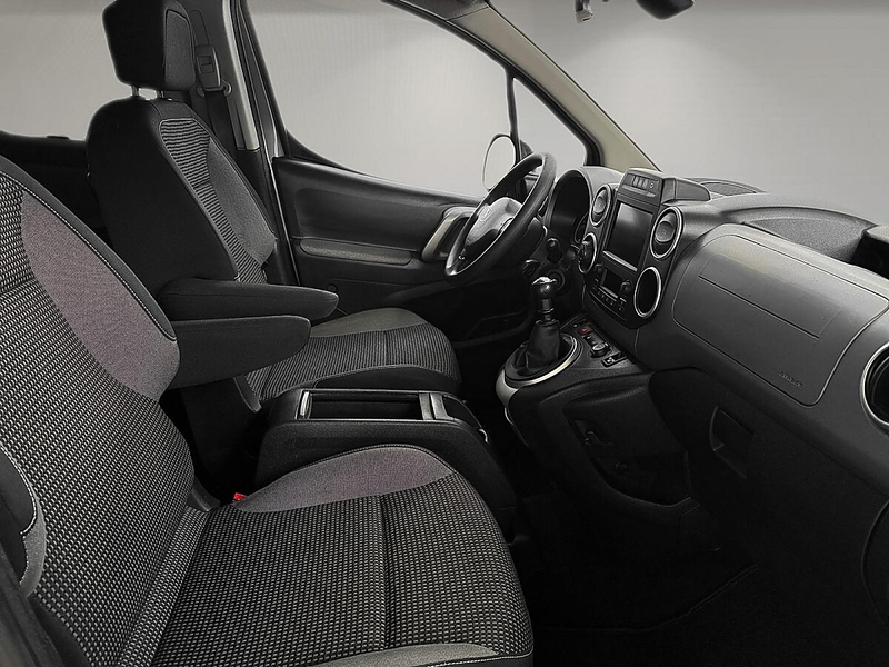 Peugeot Partner Tepee Outdoor 1,6 HDi 120 S&S | 1.BESITZ | — photo 8