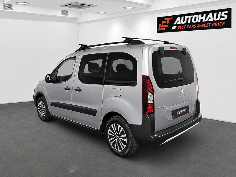 Peugeot Partner Tepee Outdoor 1,6 HDi 120 S&S | 1.BESITZ | — photo 3
