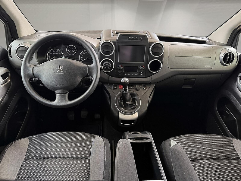 Peugeot Partner Tepee Outdoor 1,6 HDi 120 S&S | 1.BESITZ | — photo 9