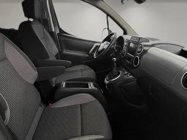 Peugeot Partner Tepee view 8