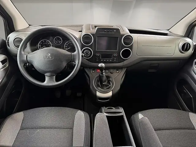 Peugeot Partner Tepee view 9
