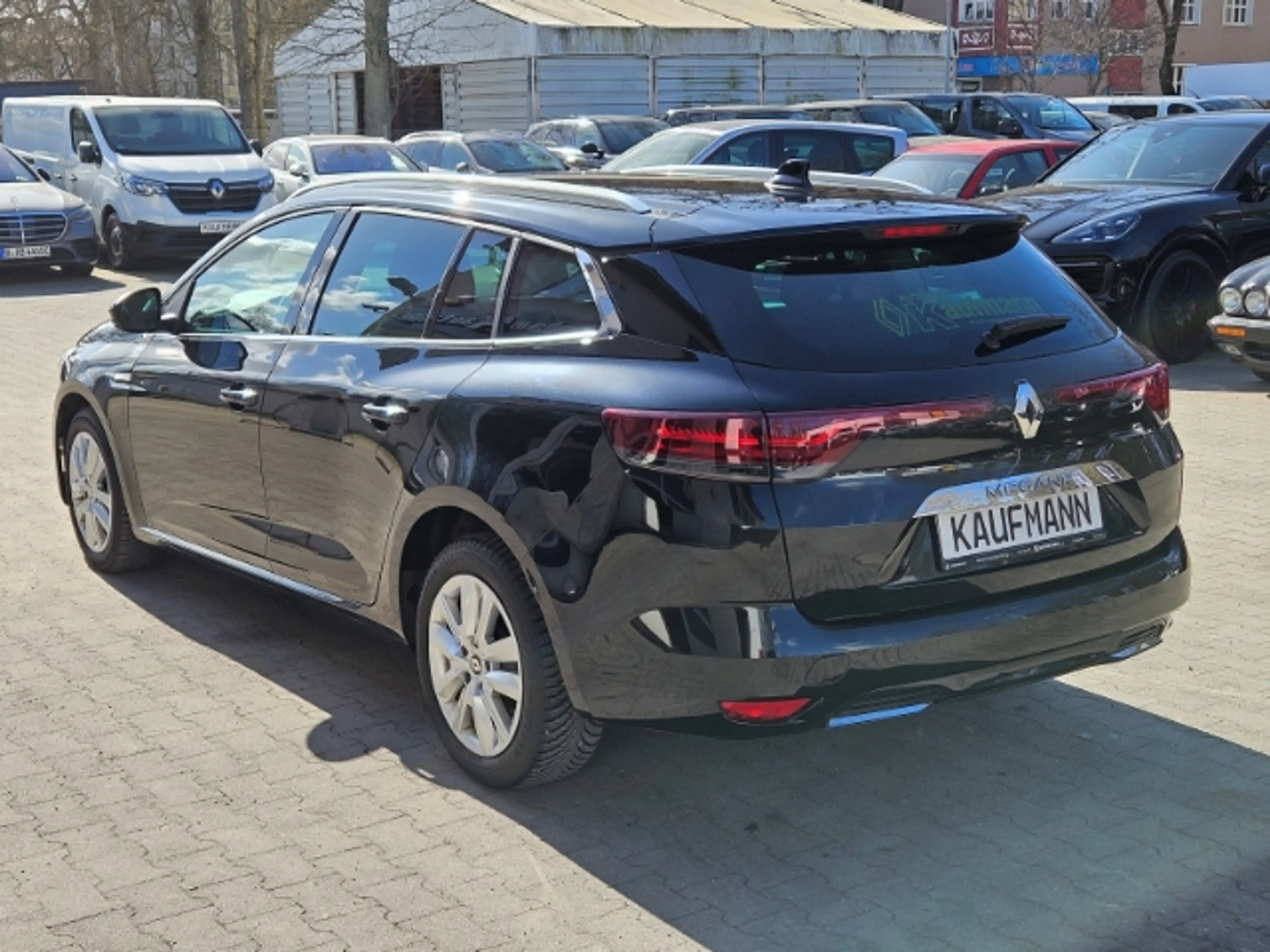 Renault Megane IV Grandtour Intens 1.3 TCe 140 EDC EU6d — photo 6