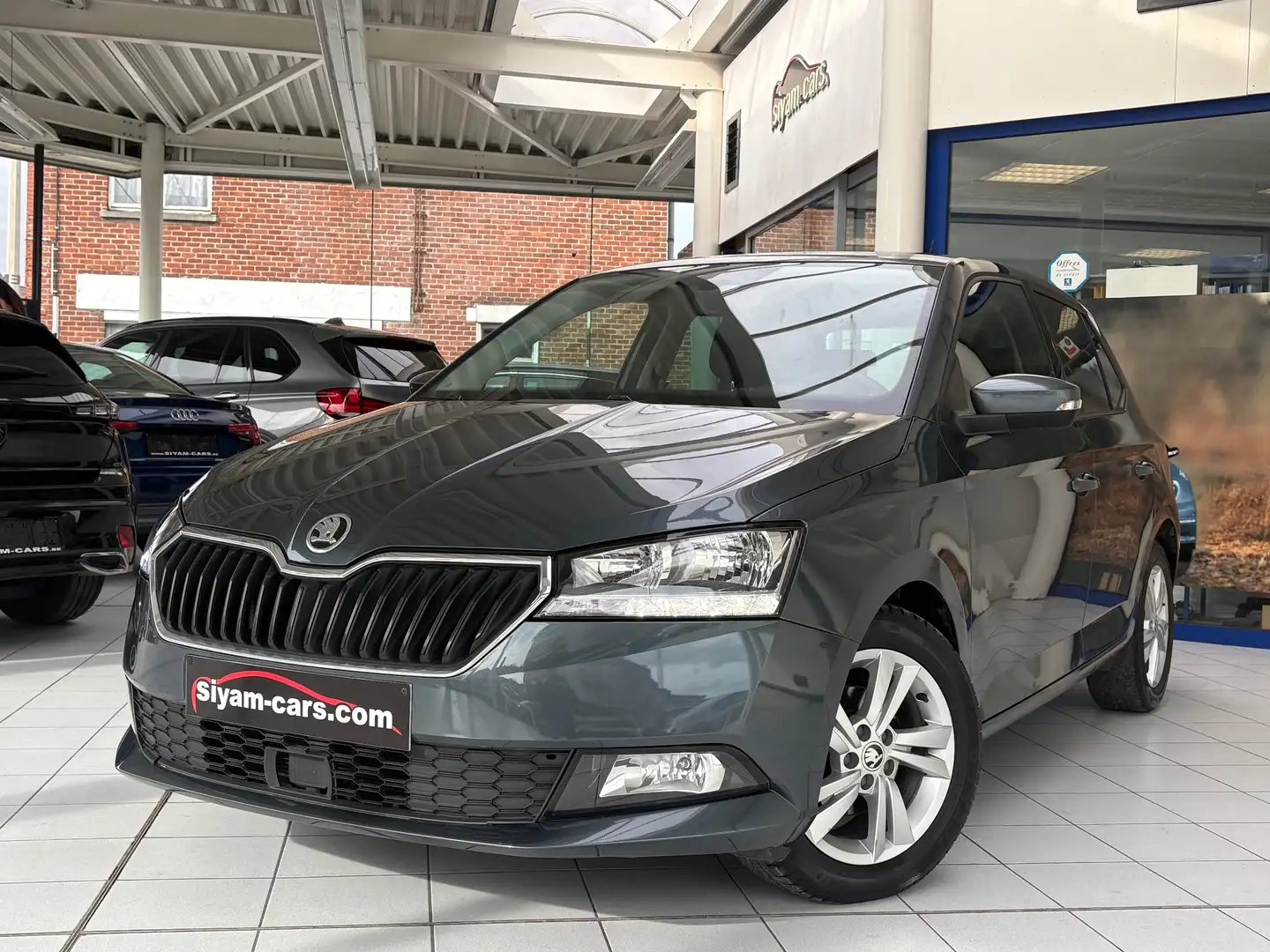 Skoda Fabia 1.0 TSI * CARPLAY * PDC * JANTES * Gris - 1