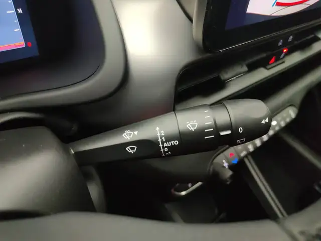 Jeep Avenger view 14