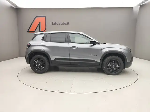 Jeep Avenger view 8