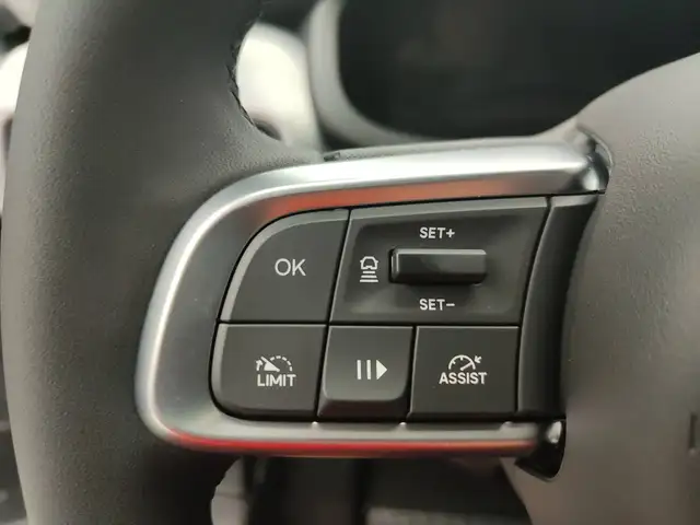 Jeep Avenger view 12