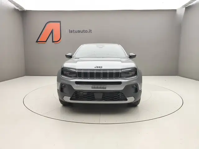 Jeep Avenger view 2