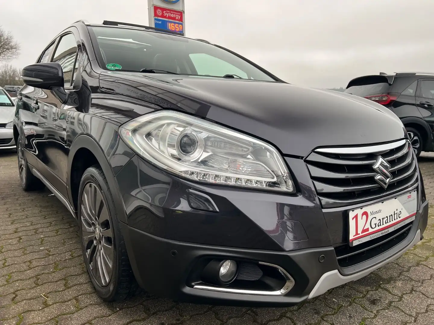 Suzuki SX4 S-Cross Comfort+ 4x4 1.6*BI-XENON*R-CAM*PANO Violett - 2