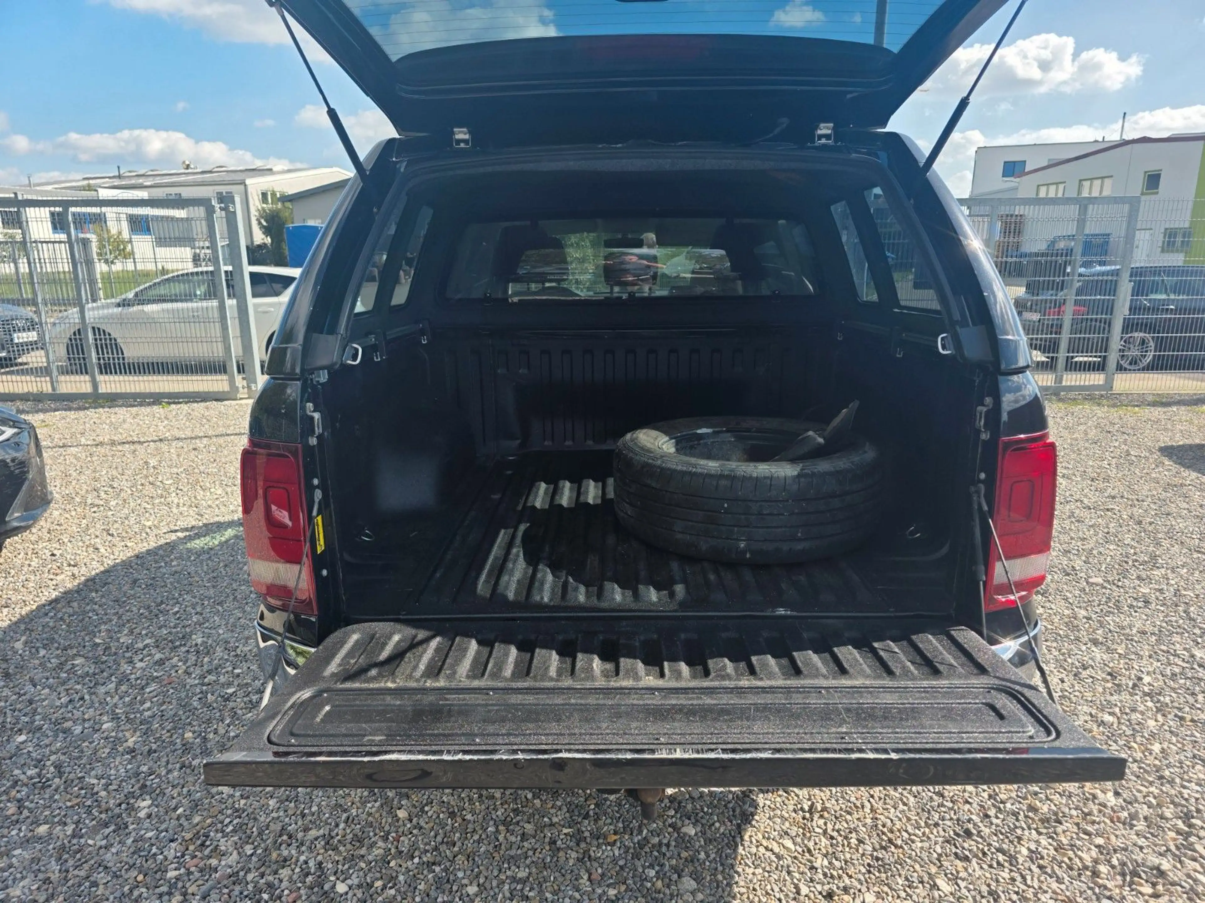 Volkswagen Amarok Highline 4Motion DoubleCab — photo 10