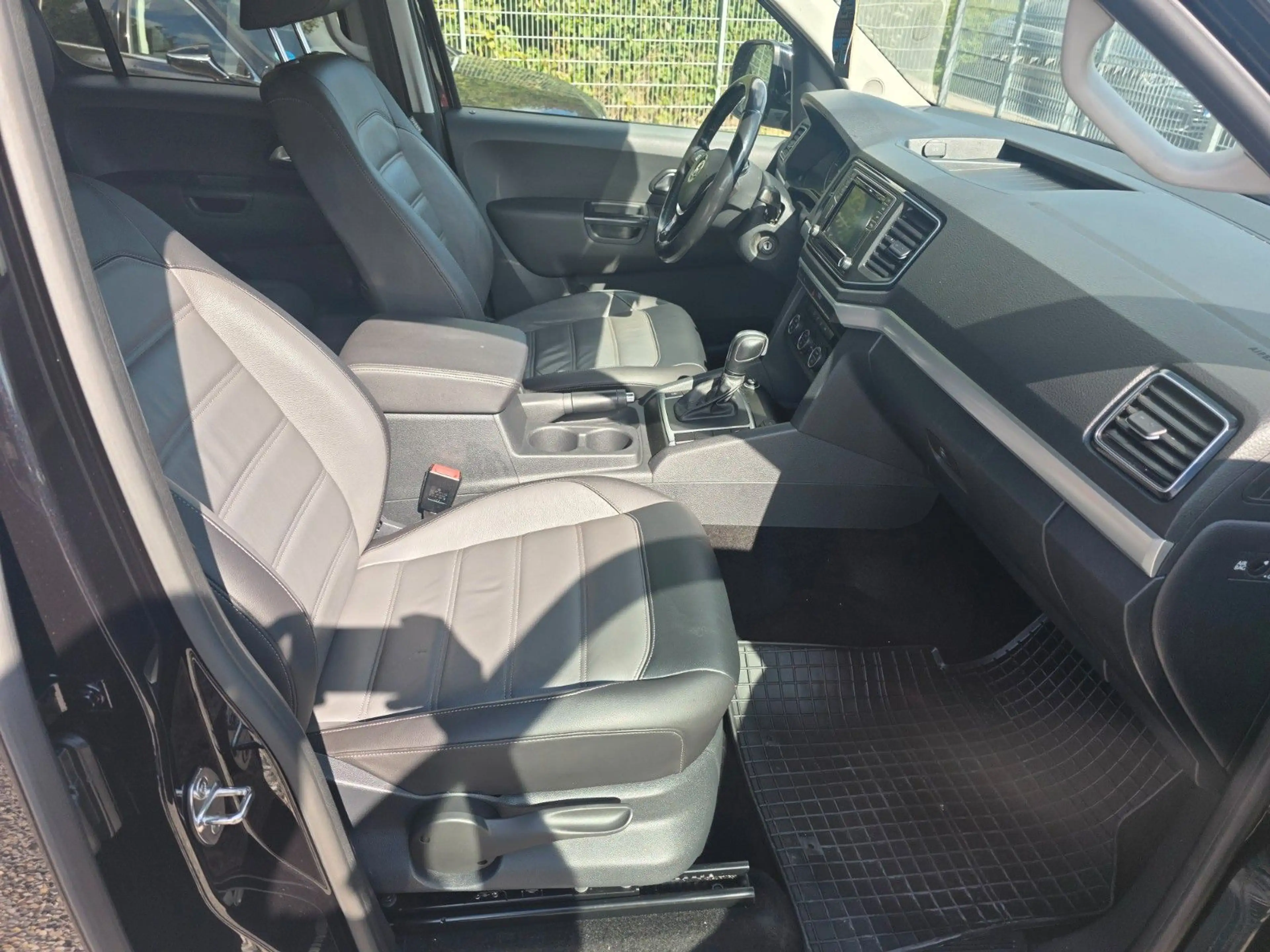 Volkswagen Amarok Highline 4Motion DoubleCab — photo 13