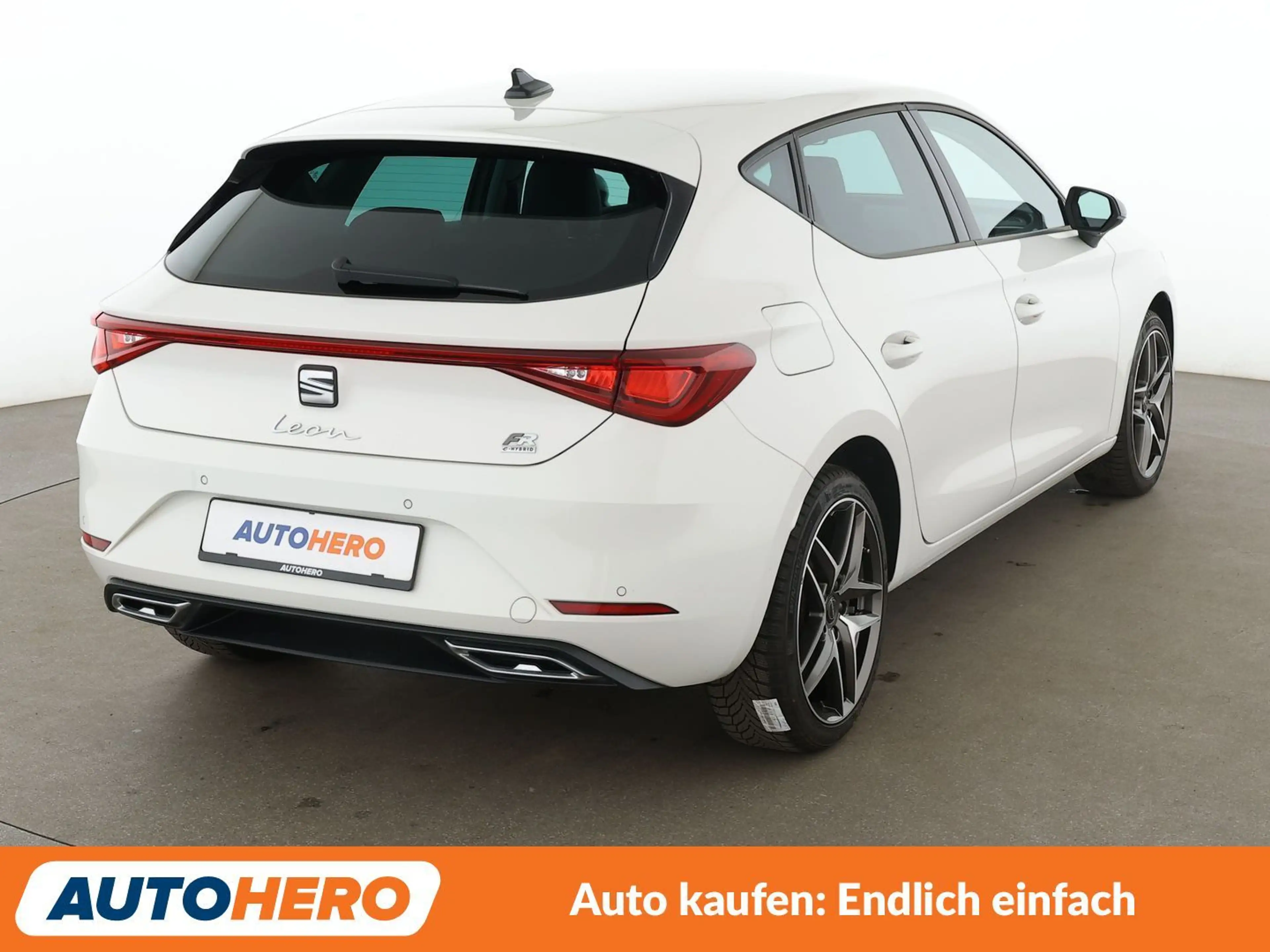 SEAT Leon e-Hybrid 1.4 TSI e-HYBRID FR Aut.*NAVI*LED*ACC* — photo 6