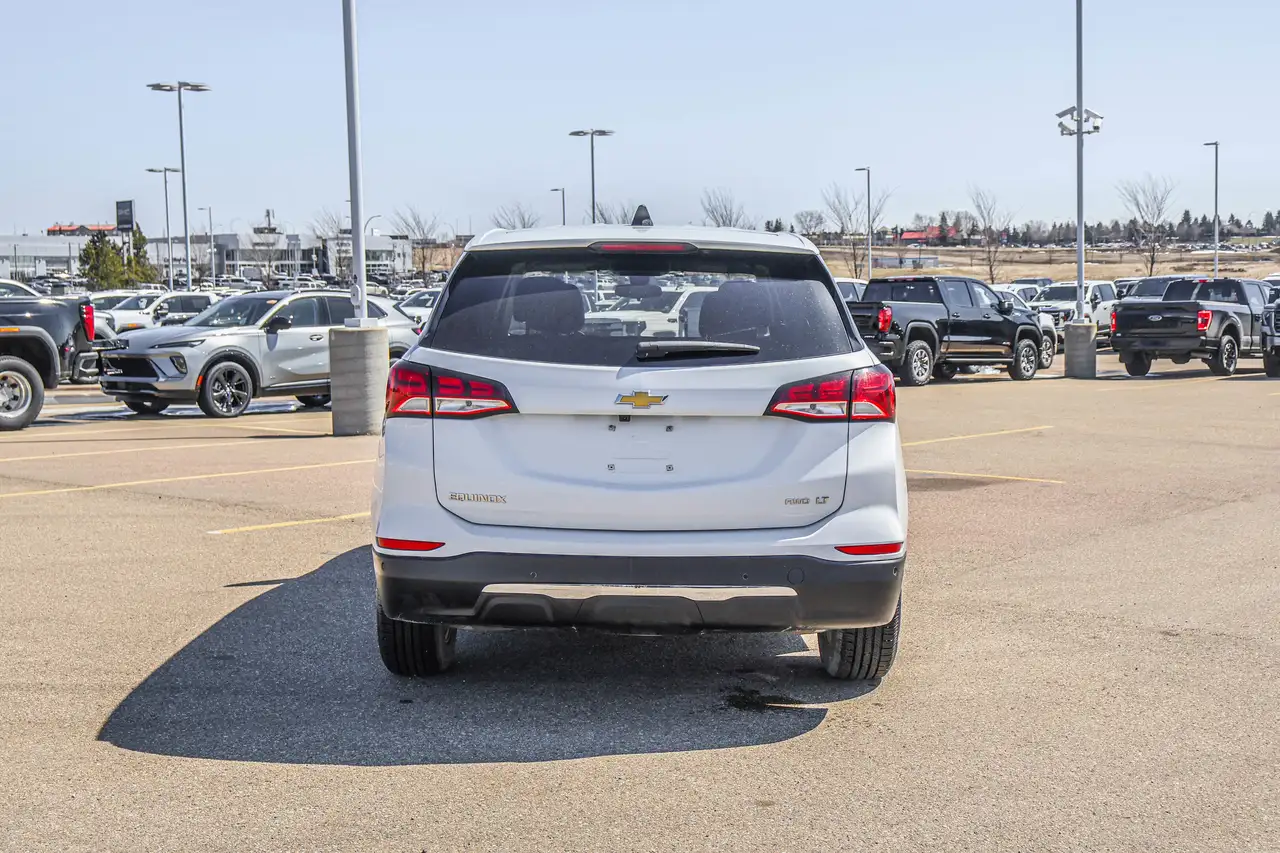 Chevrolet Equinox снимка Chevrolet Equinox