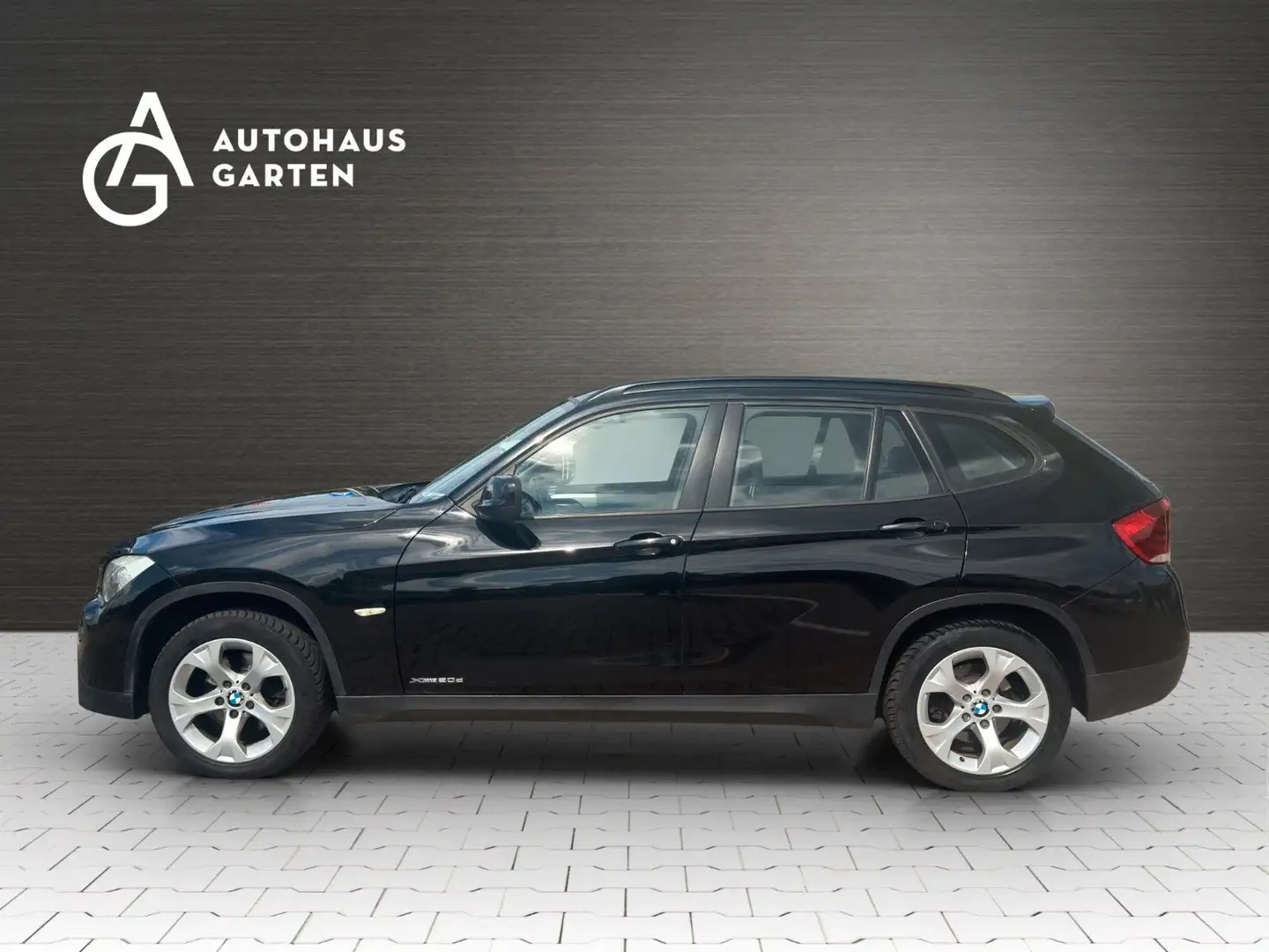 BMW X1 20 d xDrive Xenon SHZ PDC Klimaautomatik Schwarz - 2