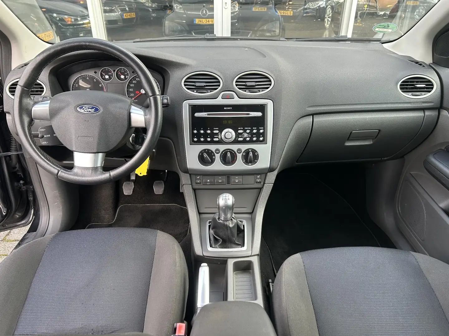 Ford Focus 2.0-16V Rally Edition /airco/17"'sportvelgen/top o Negro - 2