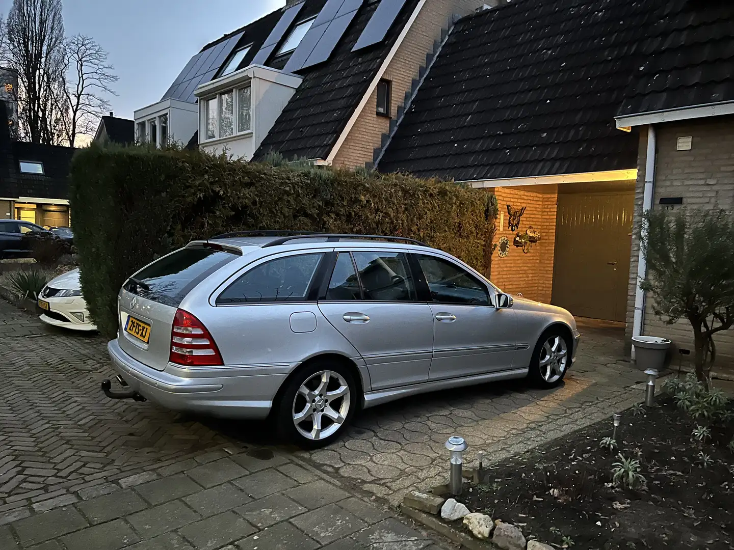Mercedes-Benz C 230 Avantgarde Grijs - 1