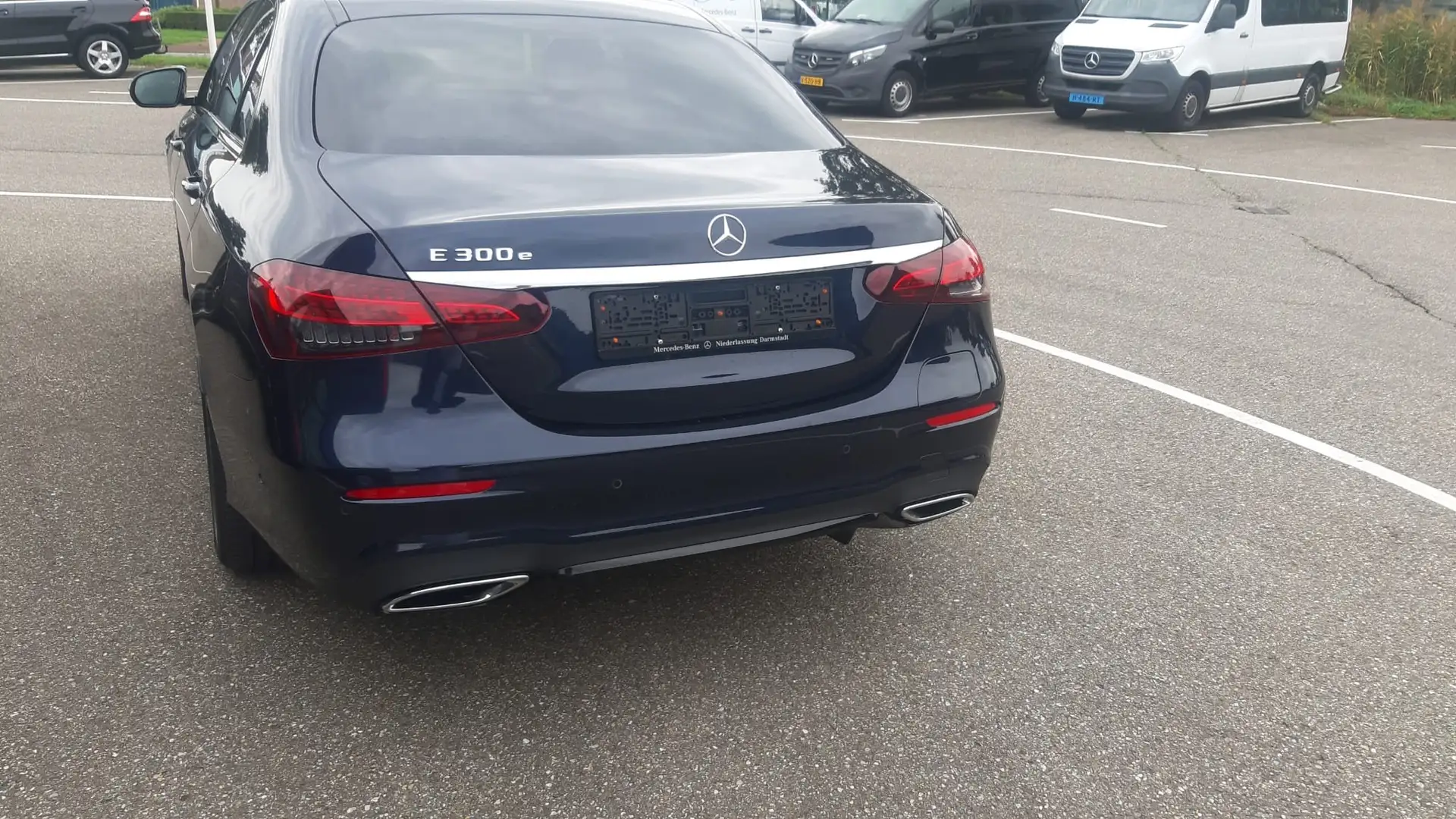 Mercedes-Benz E 300 AMG L. Blauw - 1