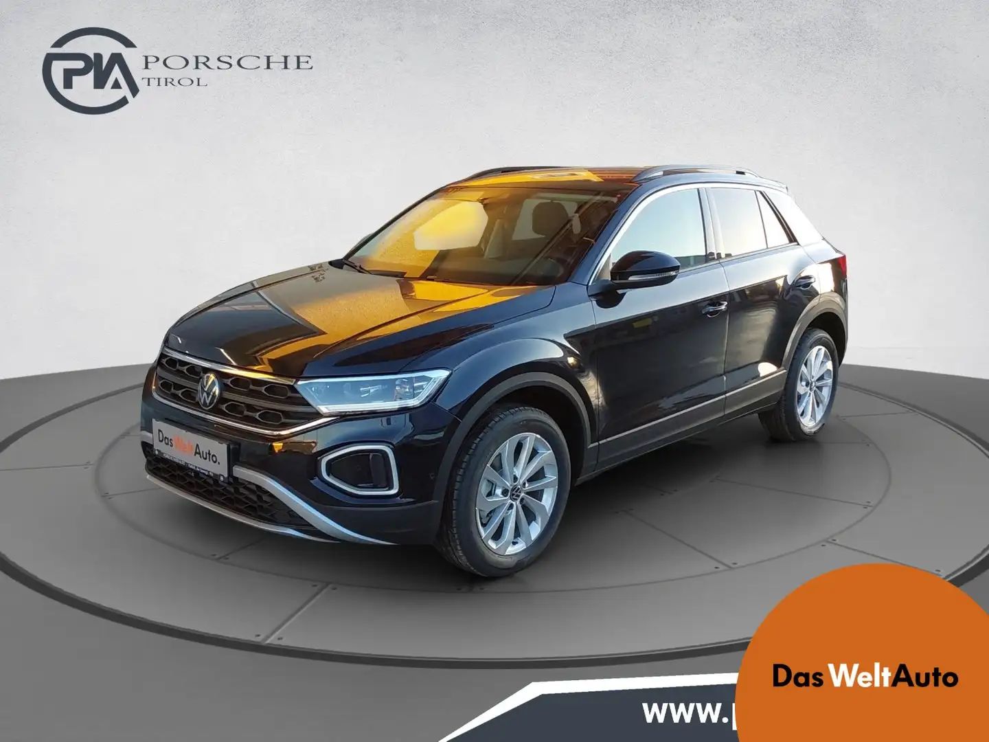 Volkswagen T-Roc Friends TSI DSG Zwart - 1