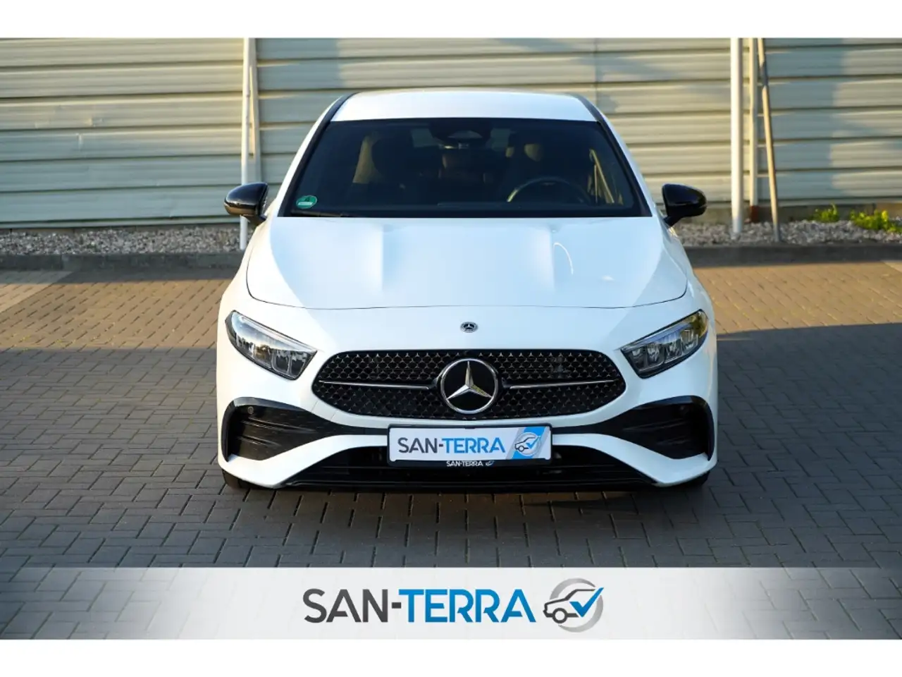 2023 Mercedes-Benz A 180 AMG NIGHT *KAMERA*LEDER*KLIMAAUT*SHZ*MULTI-LENKRAD, photograph 4