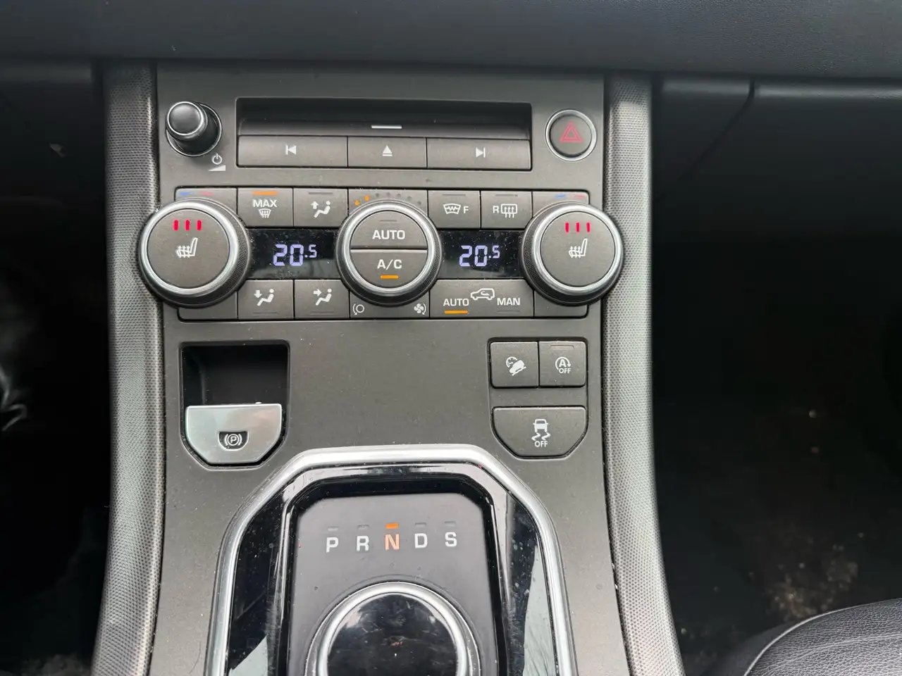 Land Rover Range Rover Evoque снимка Land Rover Range Rover Evoque
