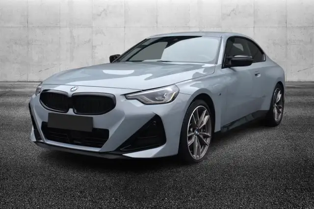 BMW M2 M 240i xDrive