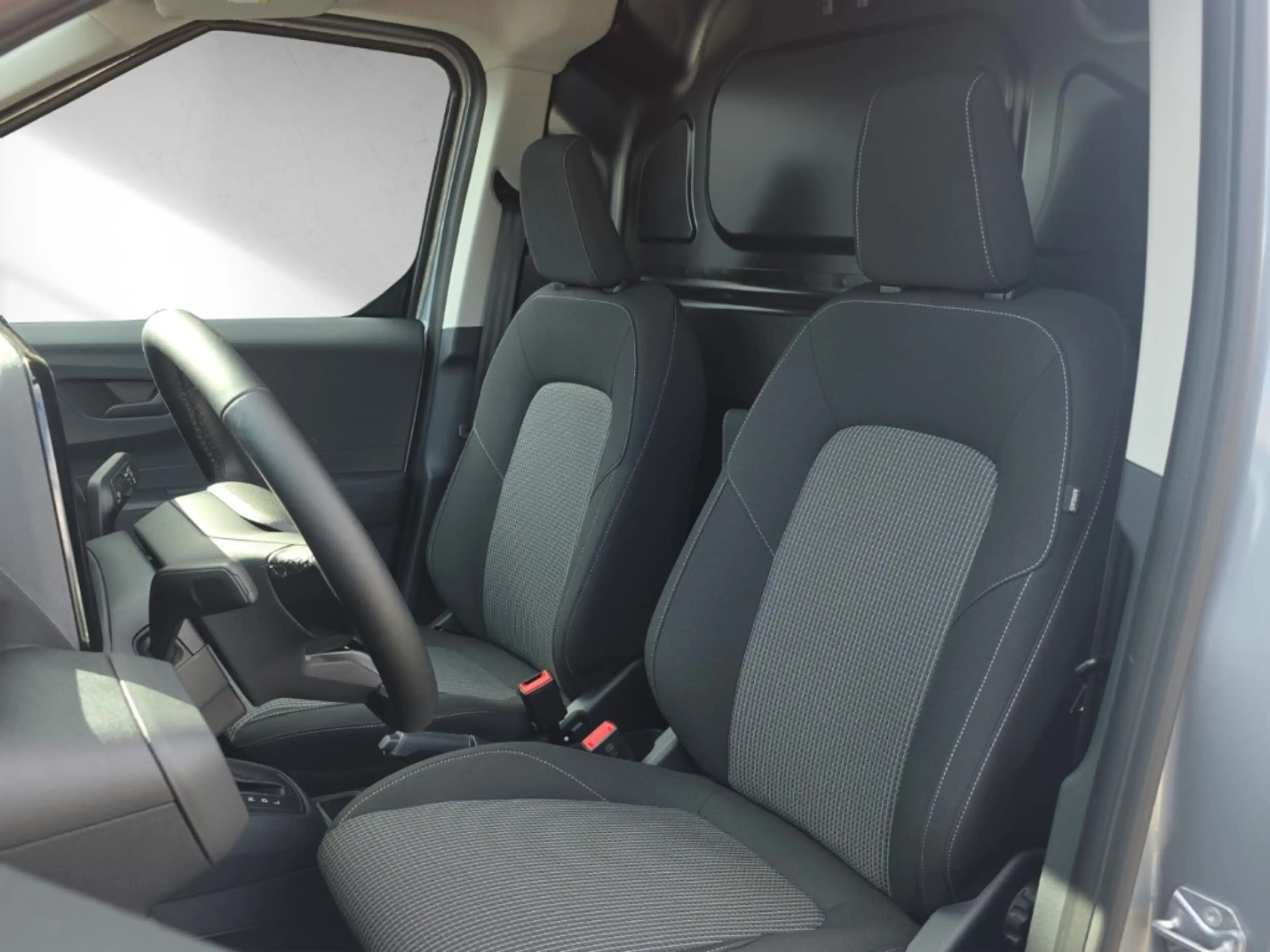 Ford Transit Courier Trend 1.0 EcoBoost EU6e *Ganzjahresreifen *Automat — photo 12
