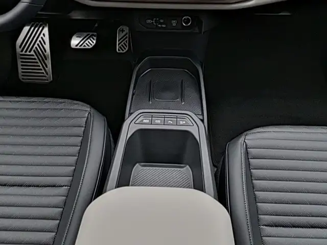 Kia Ev4 view 14