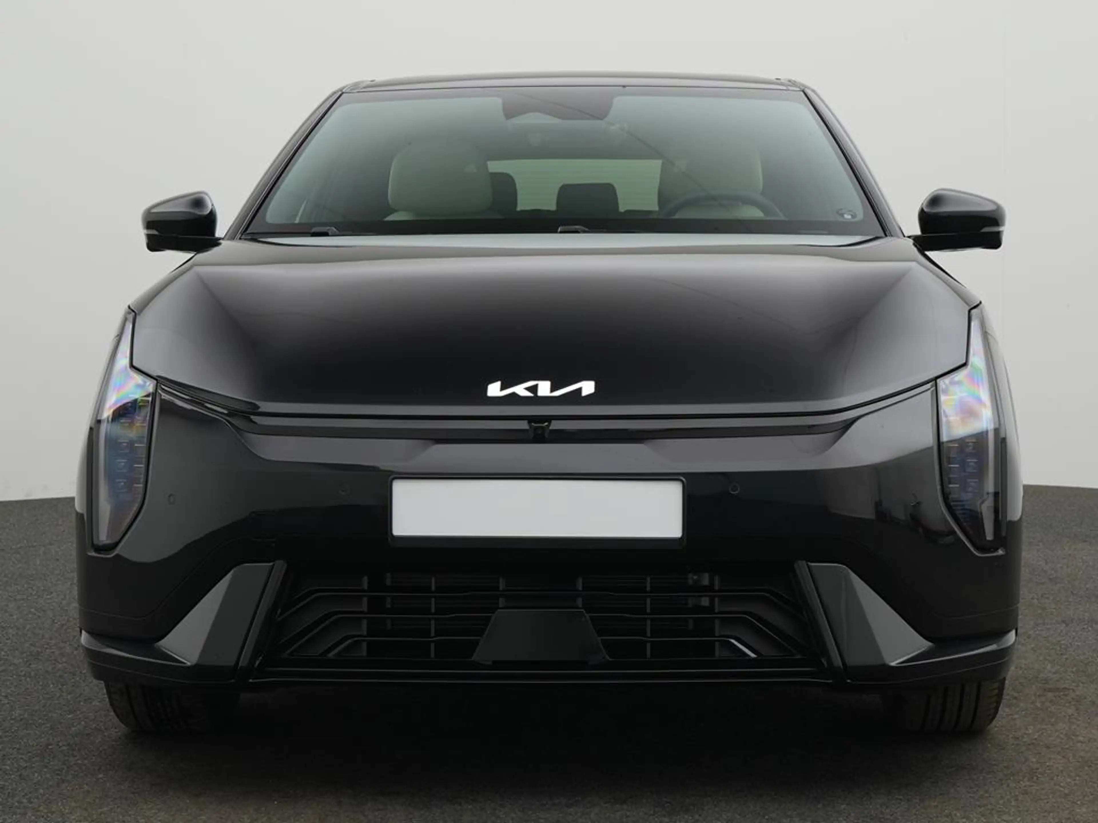 Kia EV4 81 FWD GTL DWP — photo 3