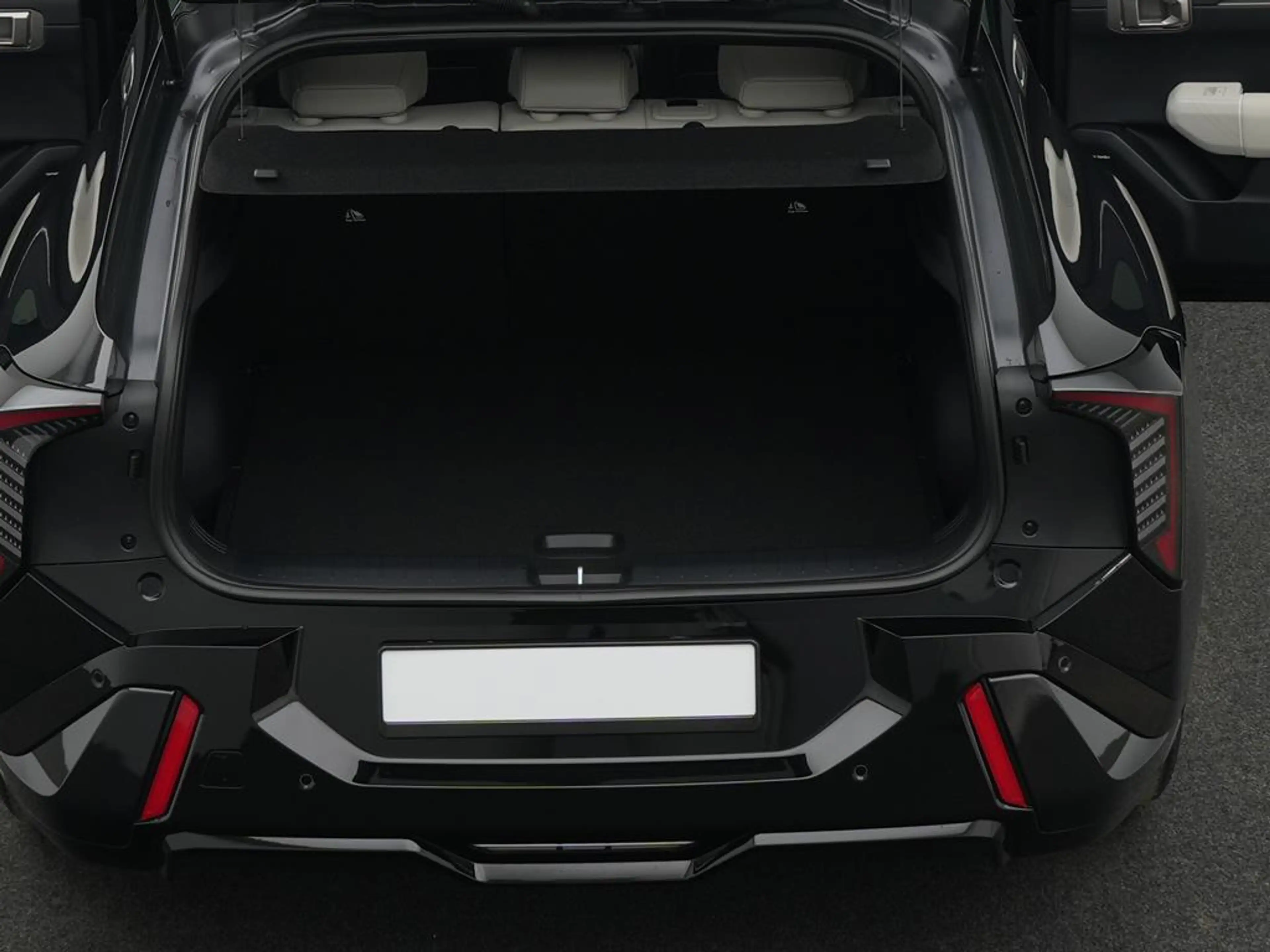 Kia EV4 81 FWD GTL DWP — photo 8