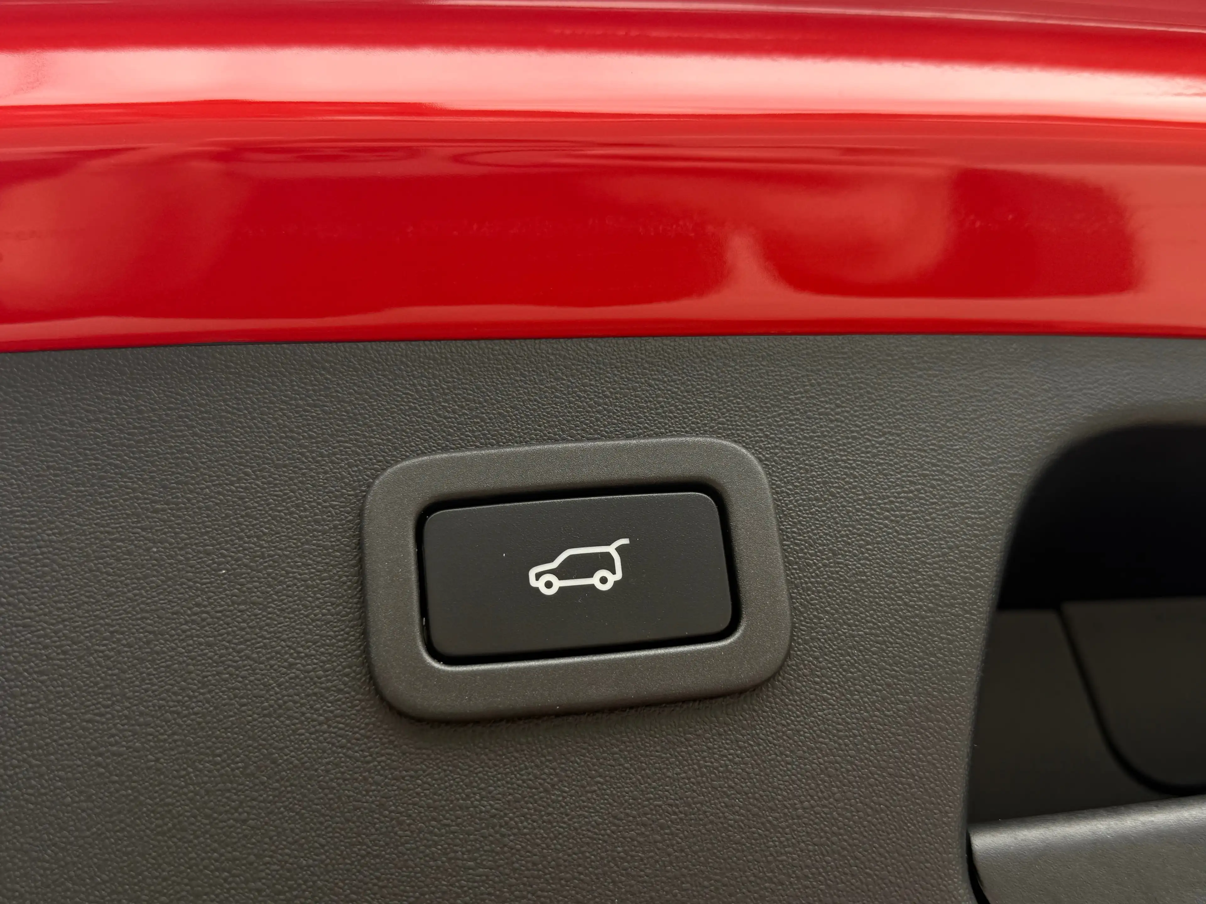 Jaguar E-Pace 2.0 D AWD R-Dynamic HSE - TOIT PANO - COCKPIT - LINE ASSIST - CAMERA - NAVI - FULL OPTION - TVAC*BTWIN — photo 10