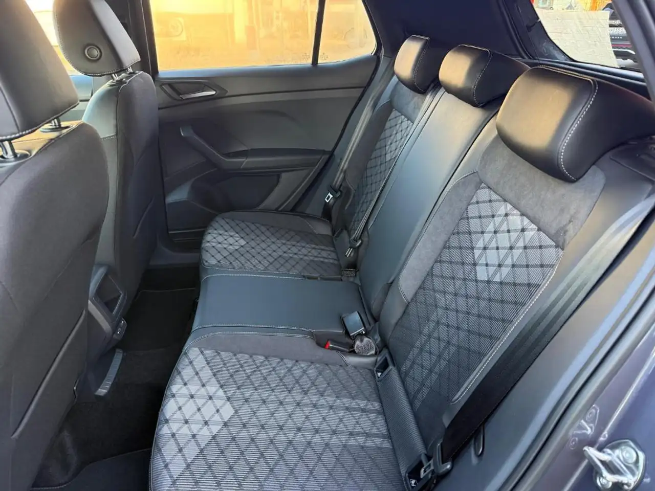 Volkswagen T-Cross R-Line 9