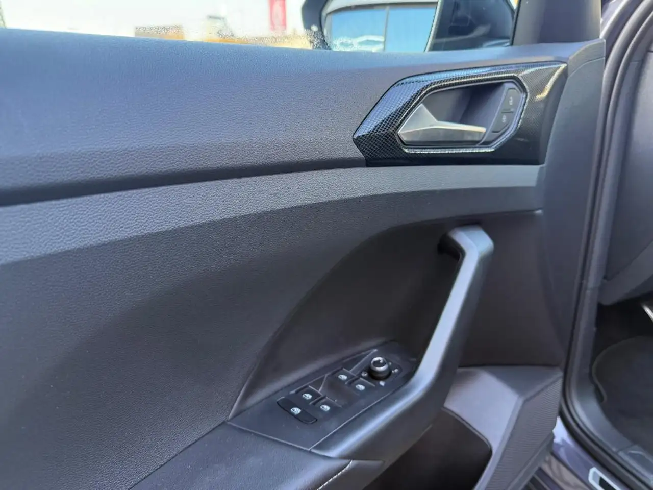 Volkswagen T-Cross R-Line 11