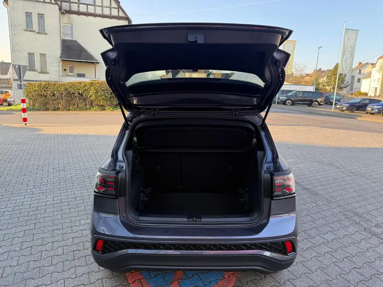 Volkswagen T-Cross R-Line 4