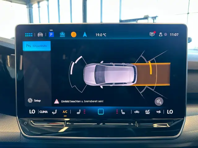 Volkswagen Golf view 15