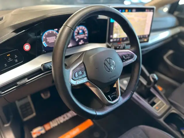 Volkswagen Golf view 8