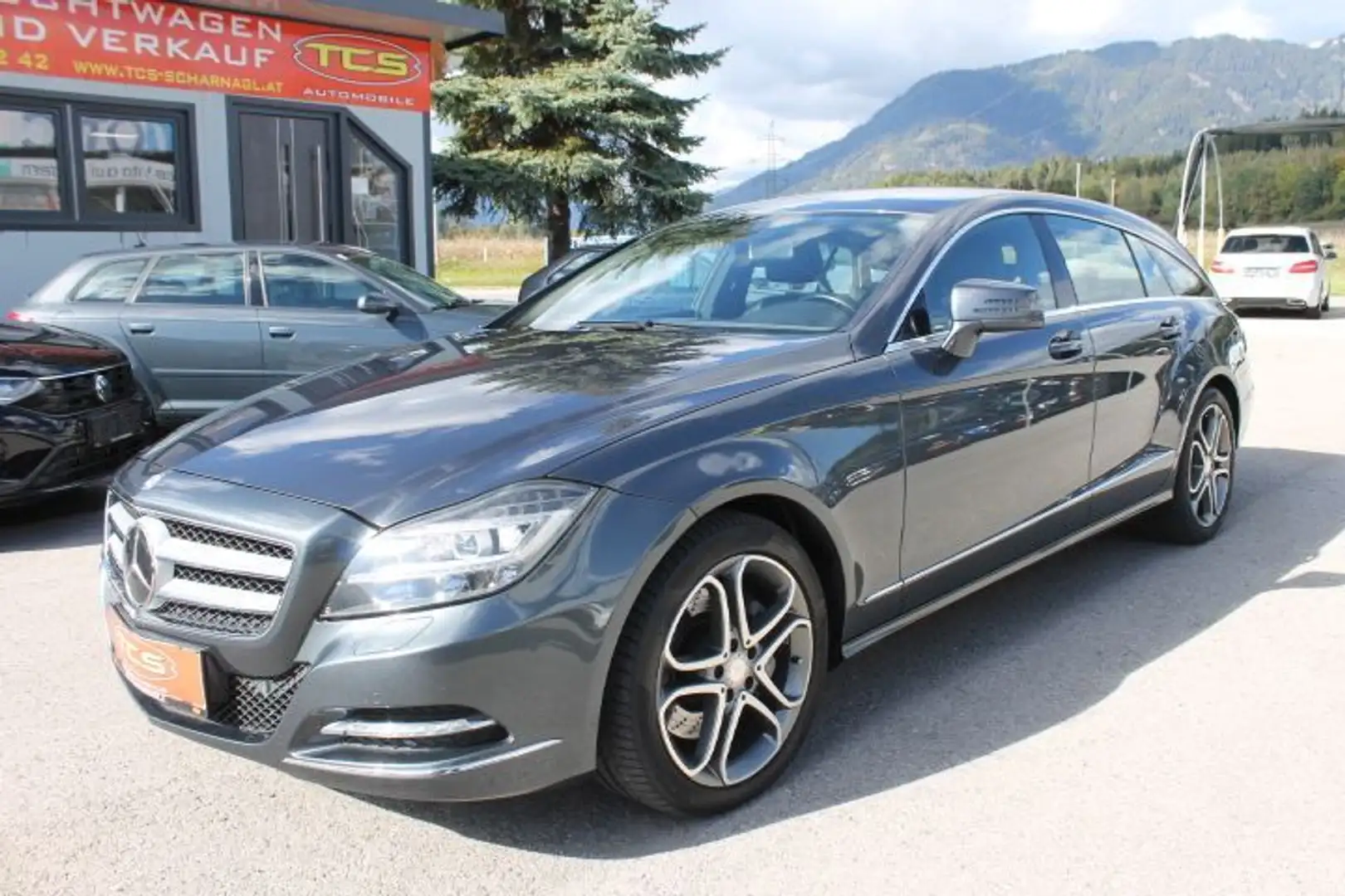 Mercedes-Benz CLS 350 CDI Shooting Brake BlueEfficiency 4MATIC Aut. DPF Grau - 1
