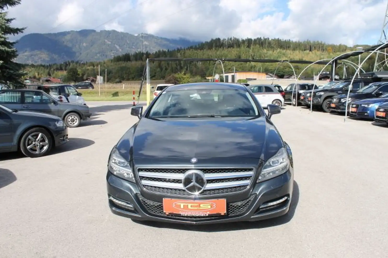Mercedes-Benz CLS 350 CDI Shooting Brake BlueEfficiency 4MATIC Aut. DPF Grau - 2