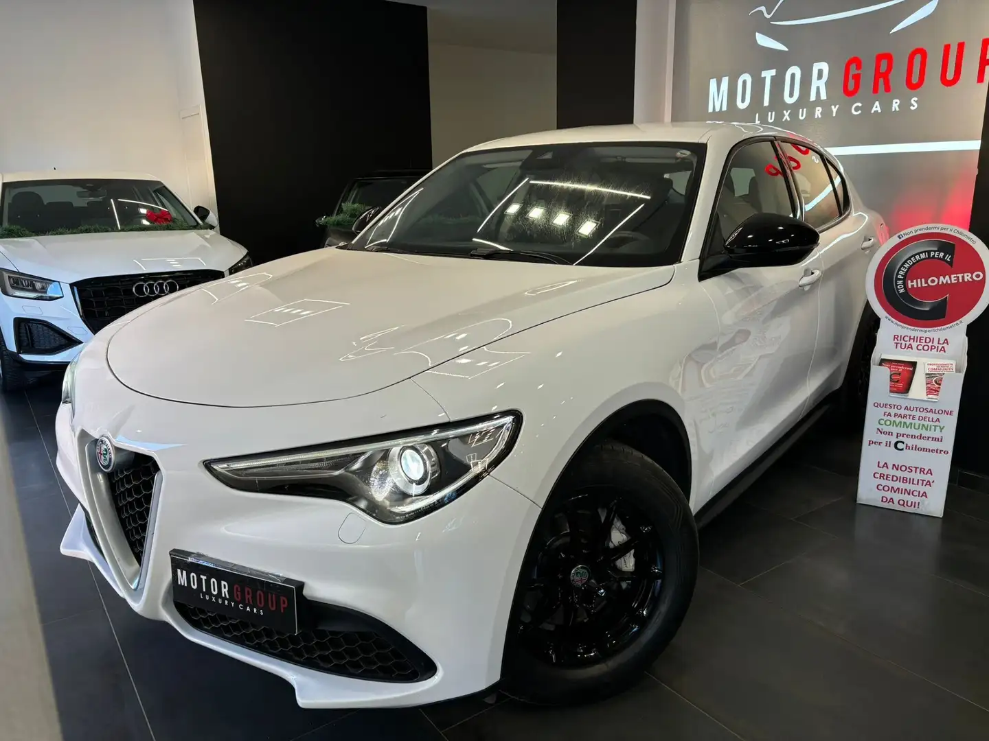 Alfa Romeo Stelvio 2.2 Turbodiesel 190 CV AT8 Q4 Business Bianco - 1