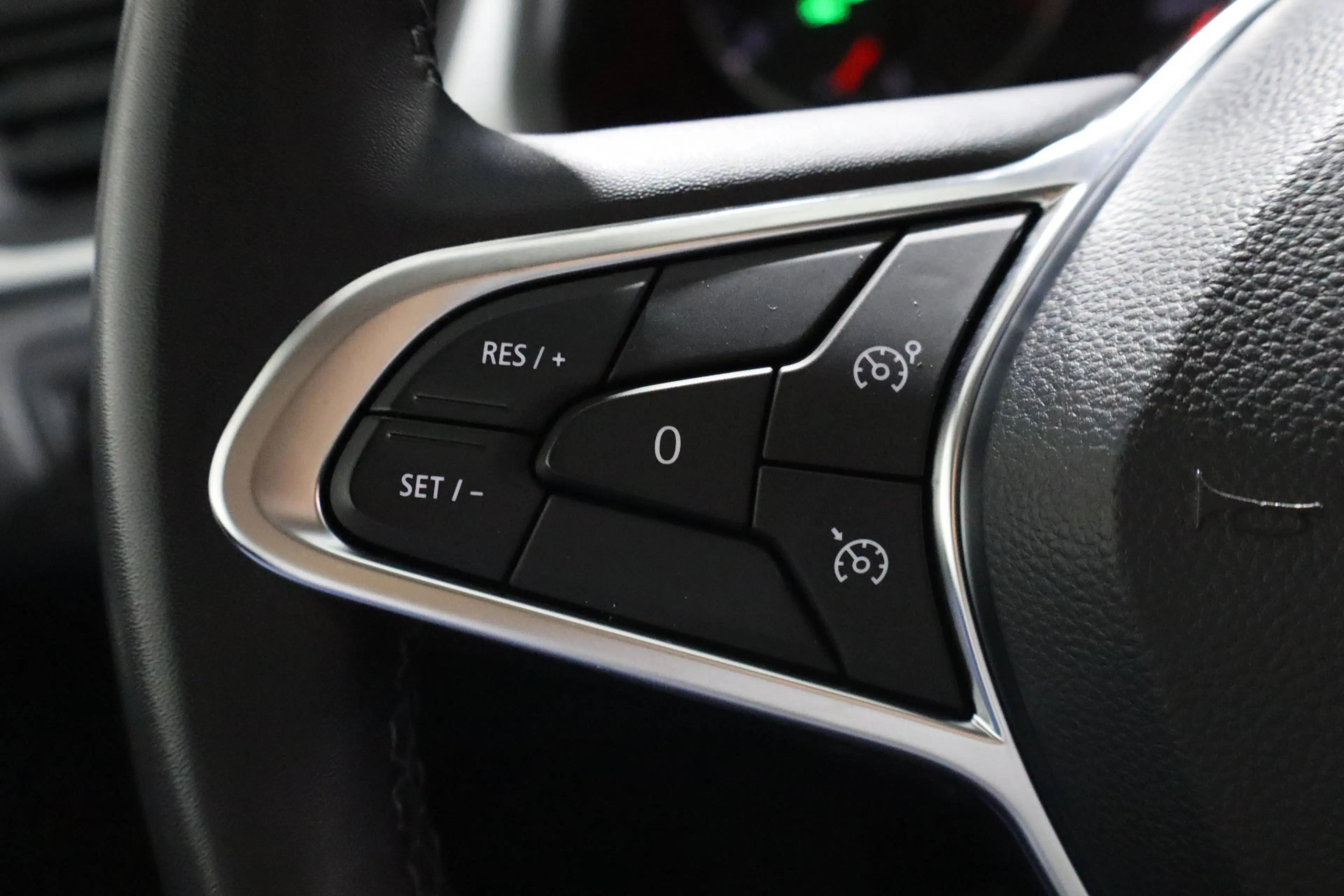 Renault Captur Captur 1.0 TCe Limited GPF — photo 12