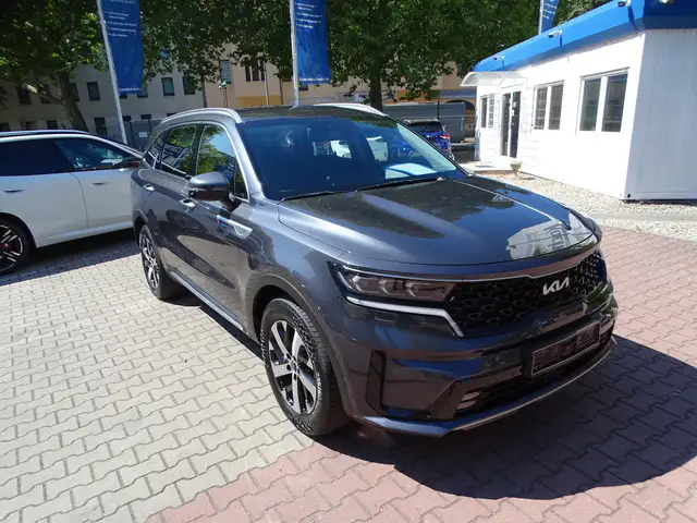 Kia Sorento view 7