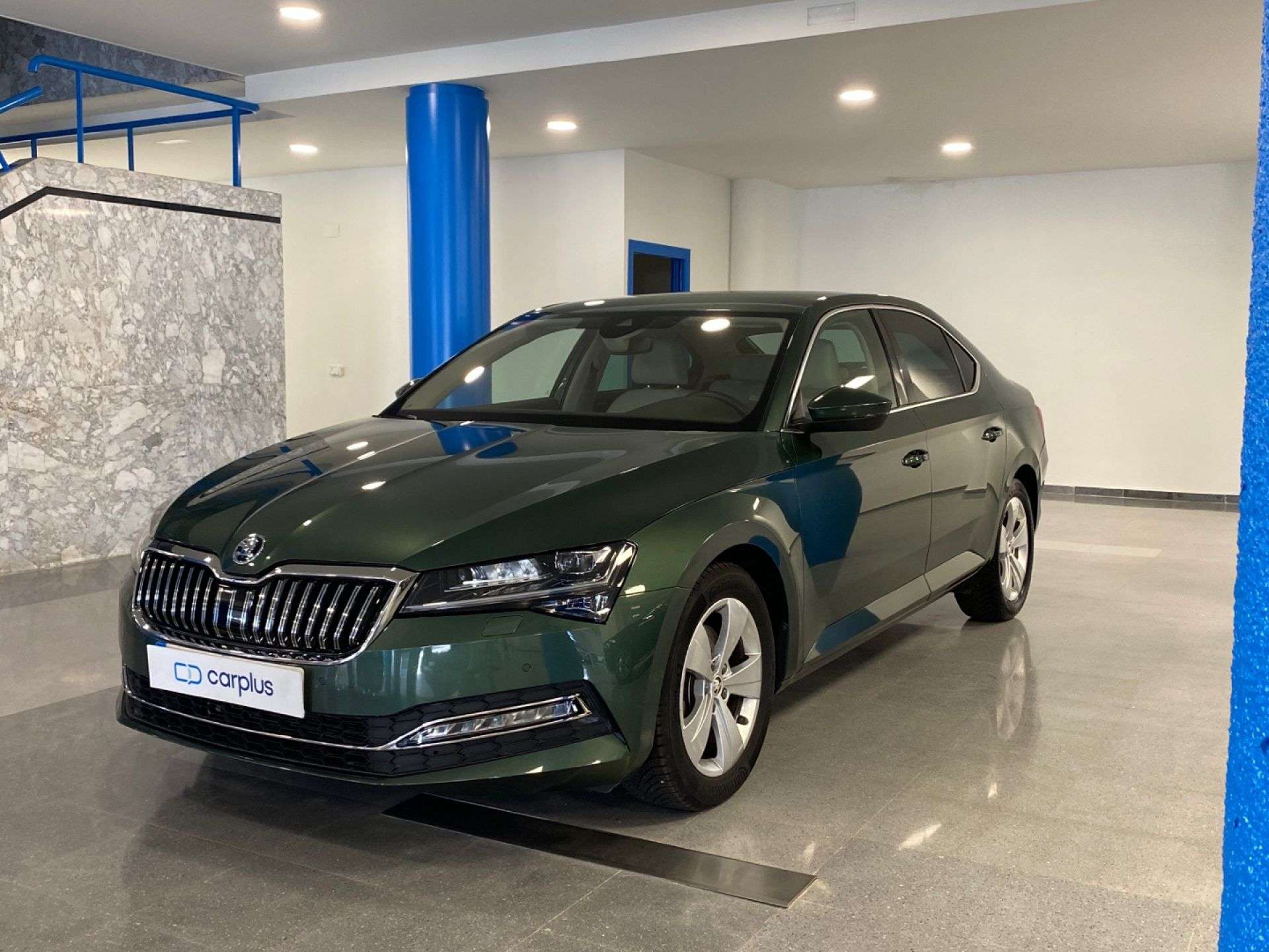 Skoda Superb 1.5 TSI Ambition DSG - foto 1