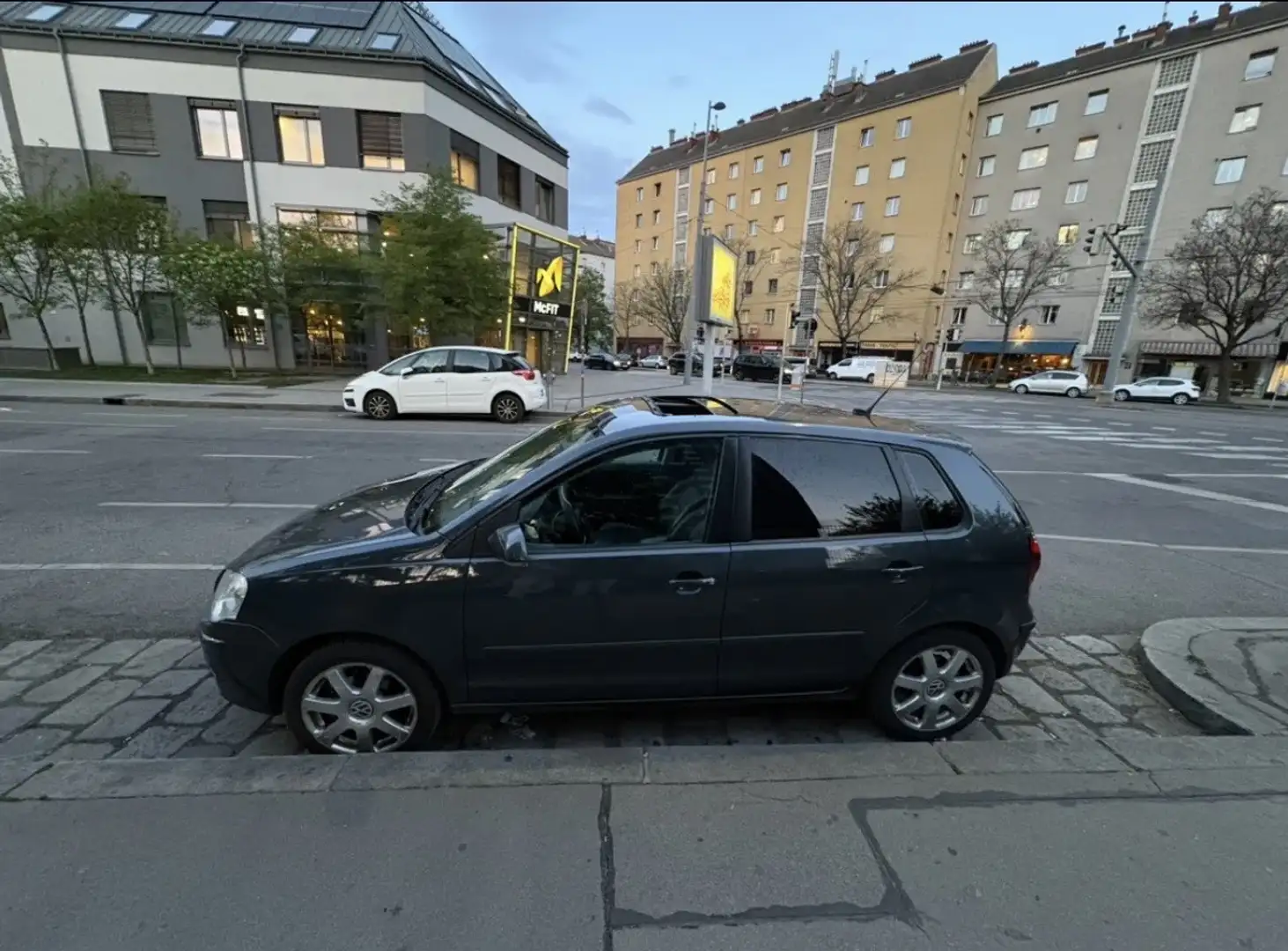 Volkswagen Polo Cross Polo 1,6 Automatik - 2