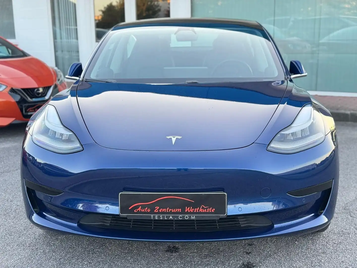 Tesla Model 3 Standard Range Plus RWD Blau - 2