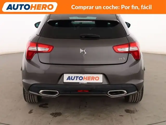 DS Automobiles DS 5 view 5