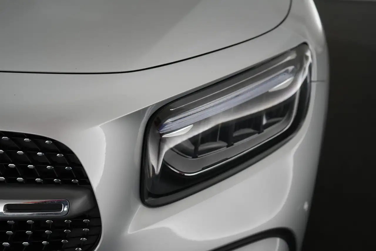 Mercedes-Benz GLB 180dA AMG Line 7Pl. LEDER/ALCANTARA LED GPS PDC 36, миниатюра 18