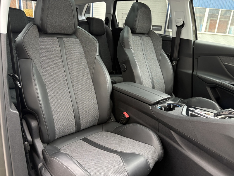 Peugeot 5008 1.2 PureTech Allure 7prs Automaat | Navi | Camera — photo 22