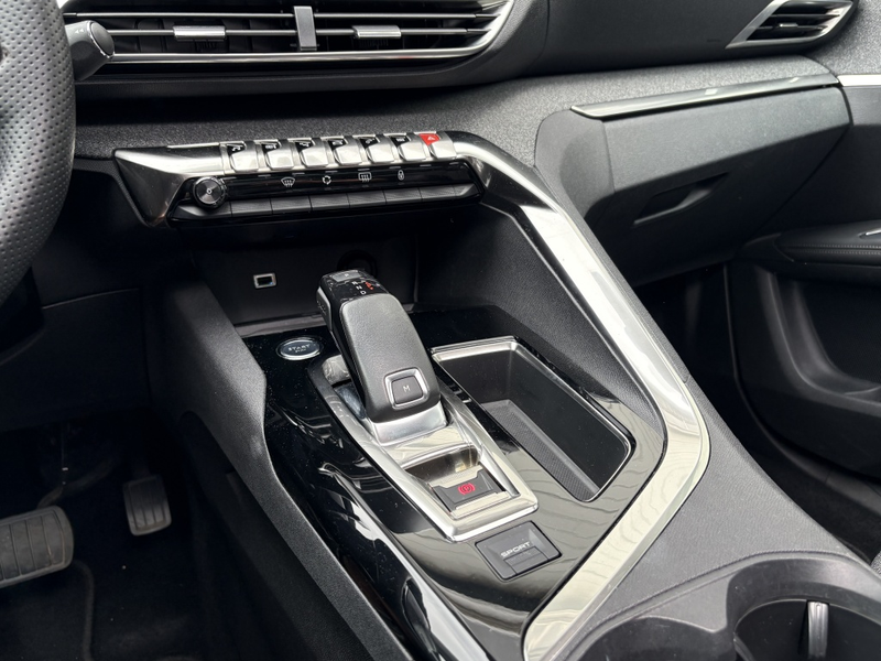 Peugeot 5008 1.2 PureTech Allure 7prs Automaat | Navi | Camera — photo 31