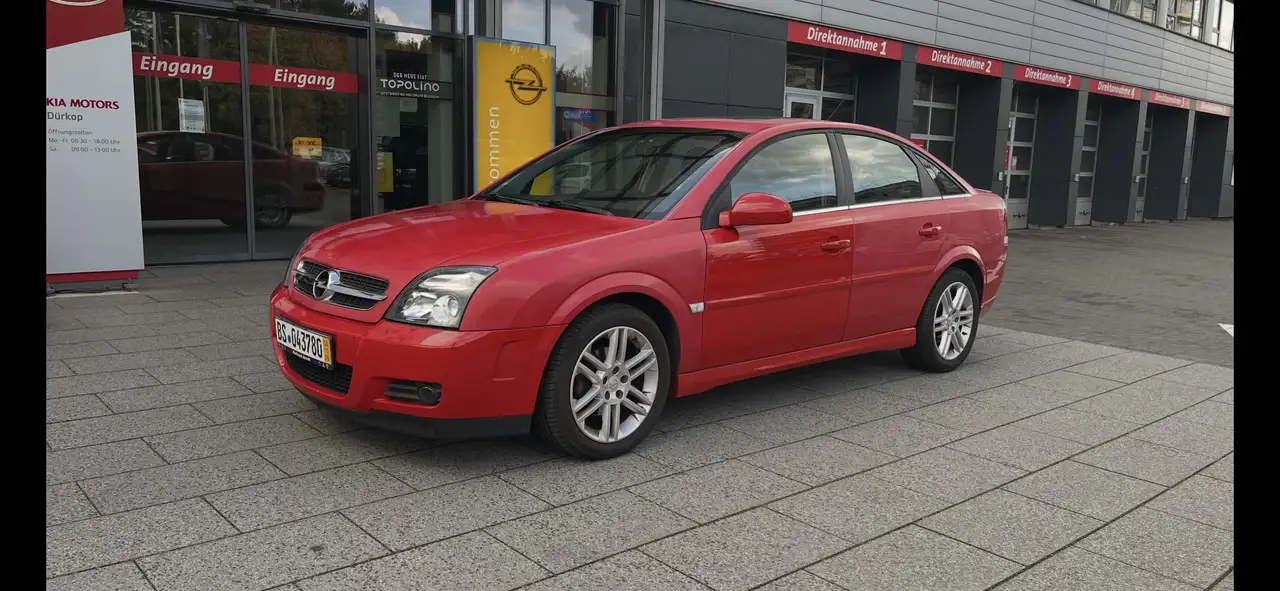 Opel Vectra 2.2 GTS TÜV 10/2028 — photo 1 of 18